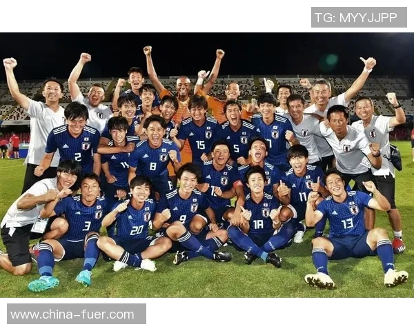 校园足球崛起日本球星的成长之路与未来发展潜力解析 校园足球崛起日本球星的成长之路与未来发展潜力解析